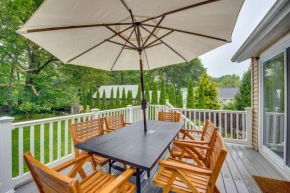 Rye Coastal Retreat with Deck and Outdoor Dining